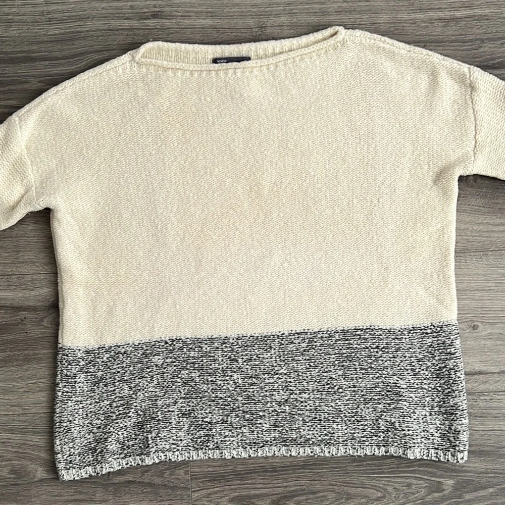 VINCE Wool Blend Sweater Size Small Relaxed Fit Neutral Silk Cashmere Minimalist